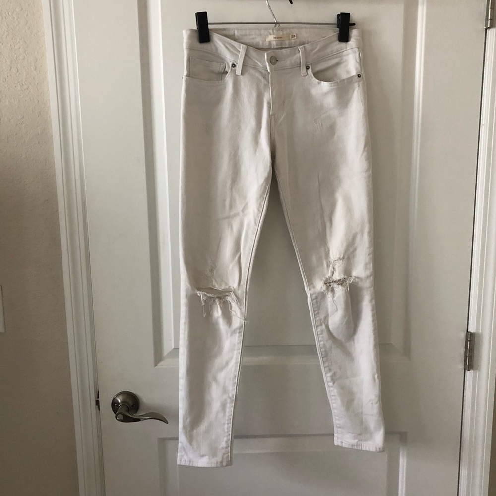 LEVI’S white skinny jeans
